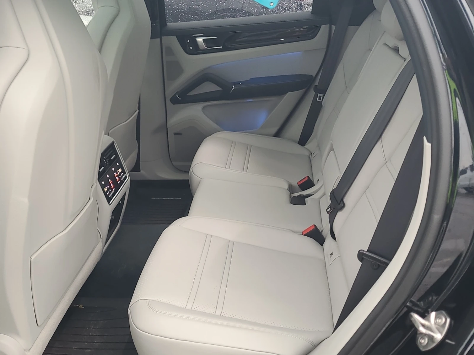 Porsche Carrera * CARFAX * БЕЗ ПЪРВОНАЧАЛНА ВНОСКА - изображение 9