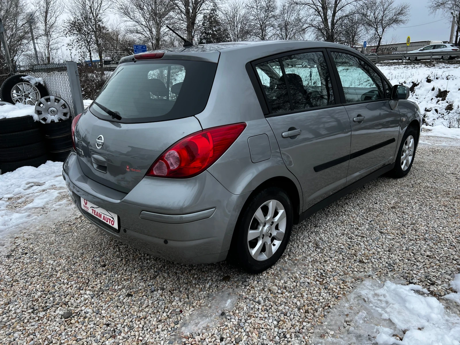 Nissan Tiida 1.6i AUTOMATIC SWISS 189000KM - изображение 5
