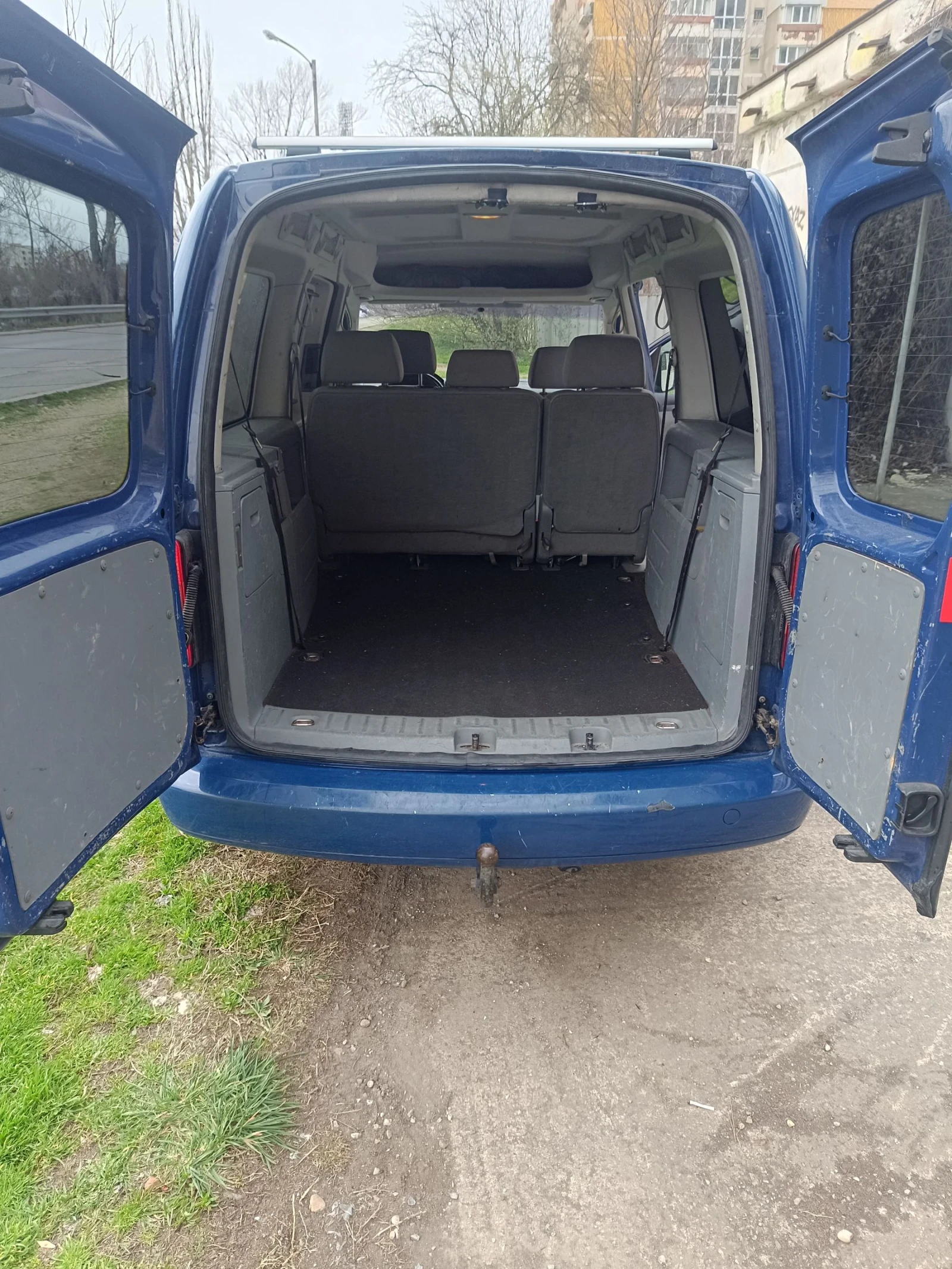 VW Caddy maxi, снимка 9 - Автомобили и джипове - 53857491