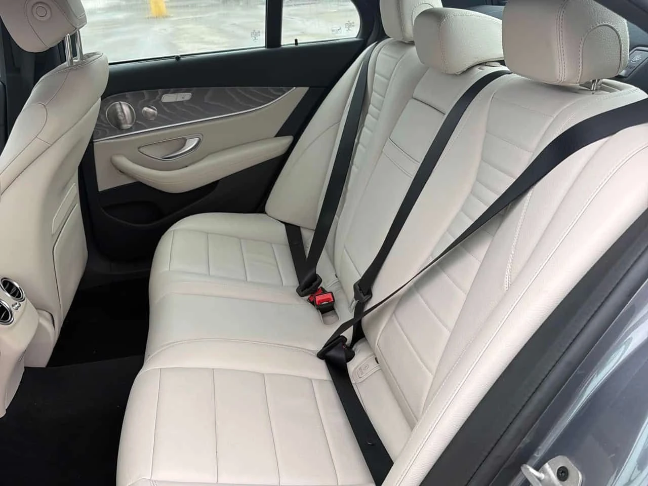 Mercedes-Benz E 450 * CARFAX * ЦЕНА ДО БГ, снимка 11 - Автомобили и джипове - 53951030