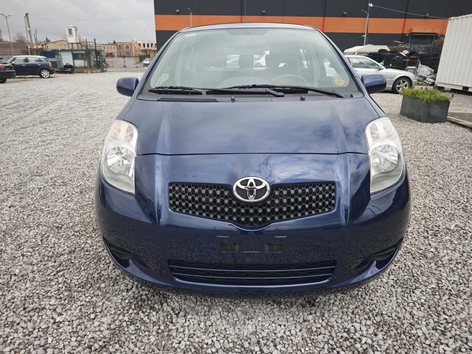 Toyota Yaris 1.0VVTI-70к.с SOL / 70000км.!!!!! /