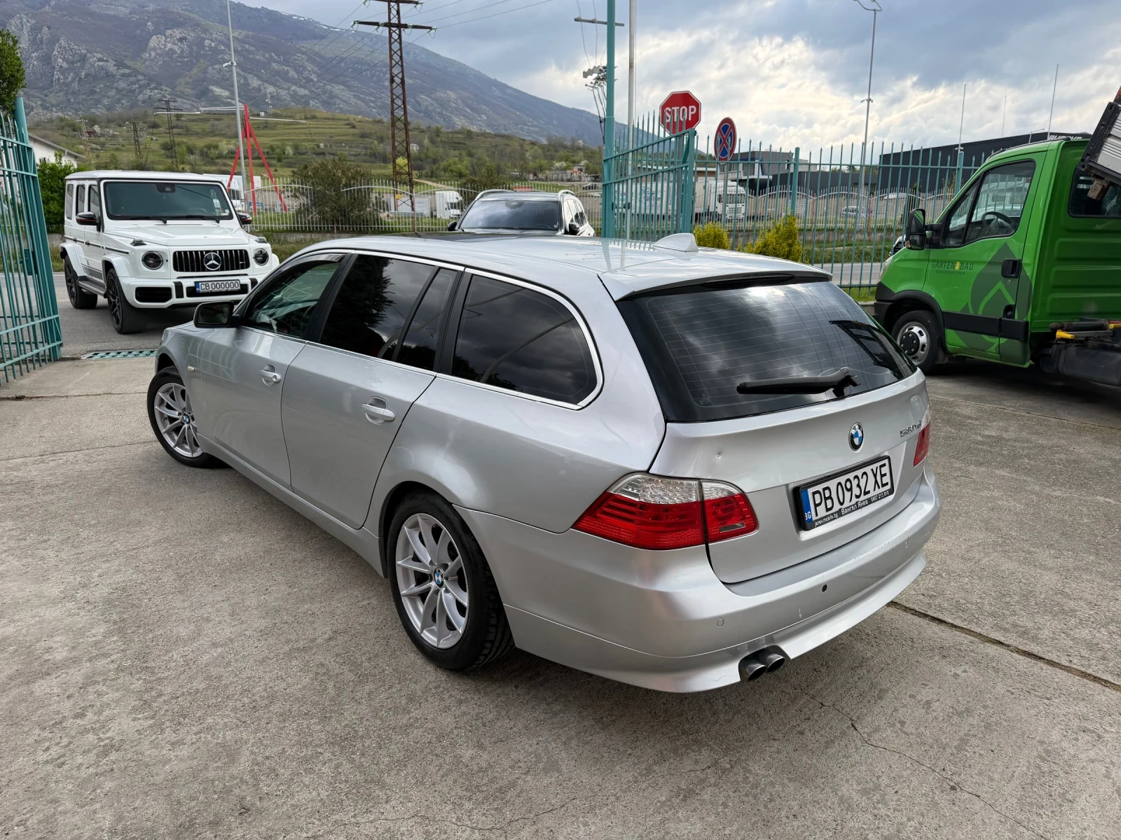 BMW 530 d xDrive* M пакет* Facelift* NAVI* Panorama, снимка 11 - Автомобили и джипове - 54233564