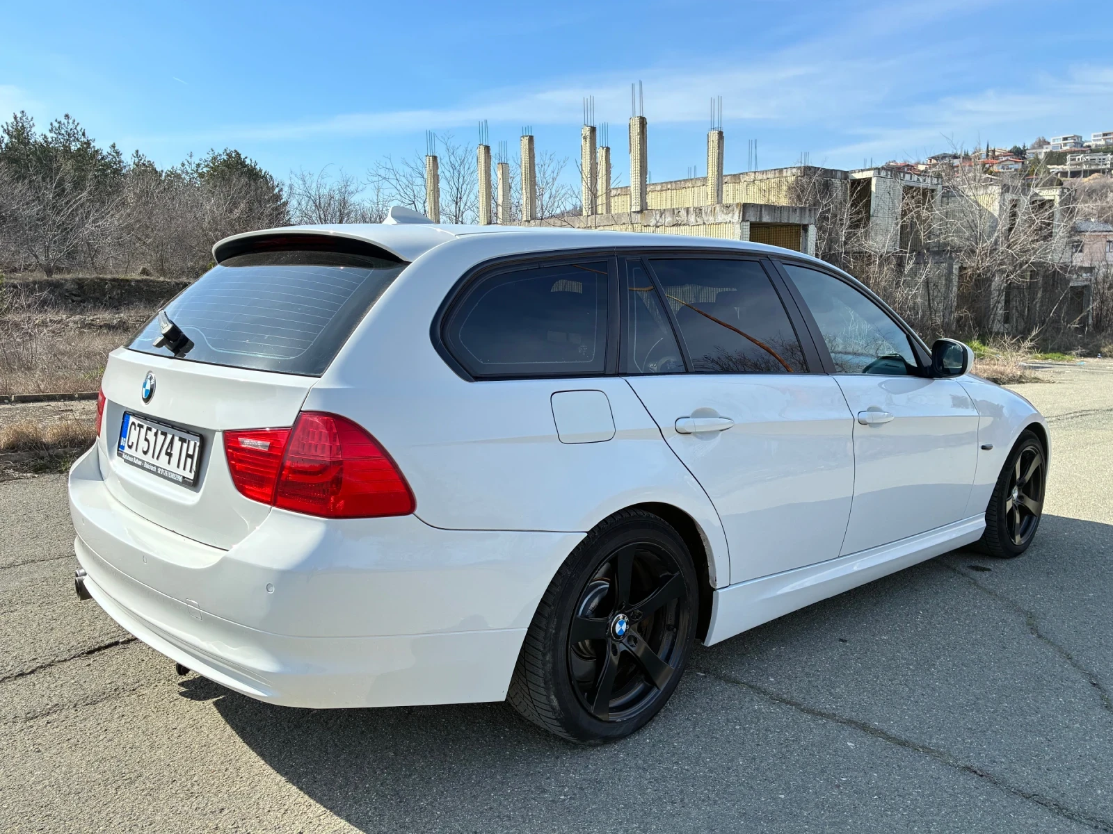 BMW 330 LCI ТОП- панорама, снимка 8 - Автомобили и джипове - 54688400