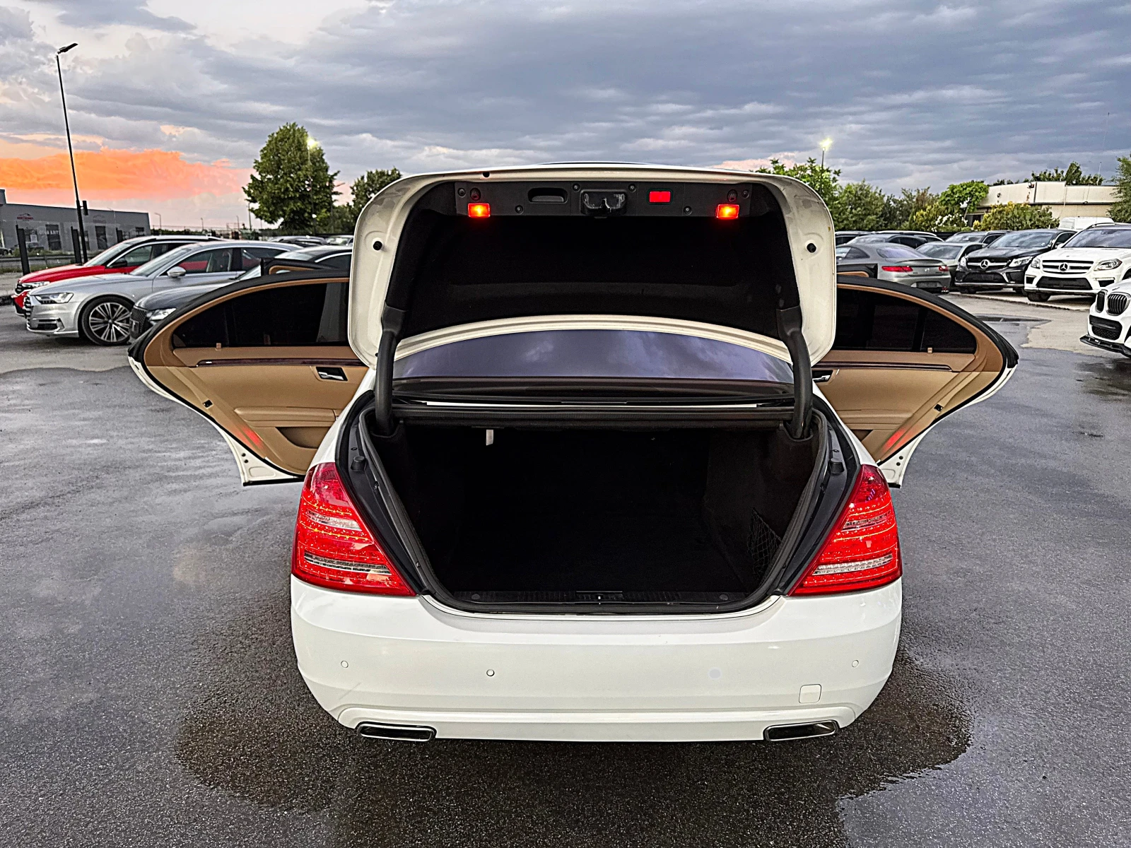 Mercedes-Benz S 500 388k.c-LED-BIXENON-KAMERA-VAKUM-ДЪЛГА БАЗА-ОБДУХВА, снимка 15 - Автомобили и джипове - 54705637