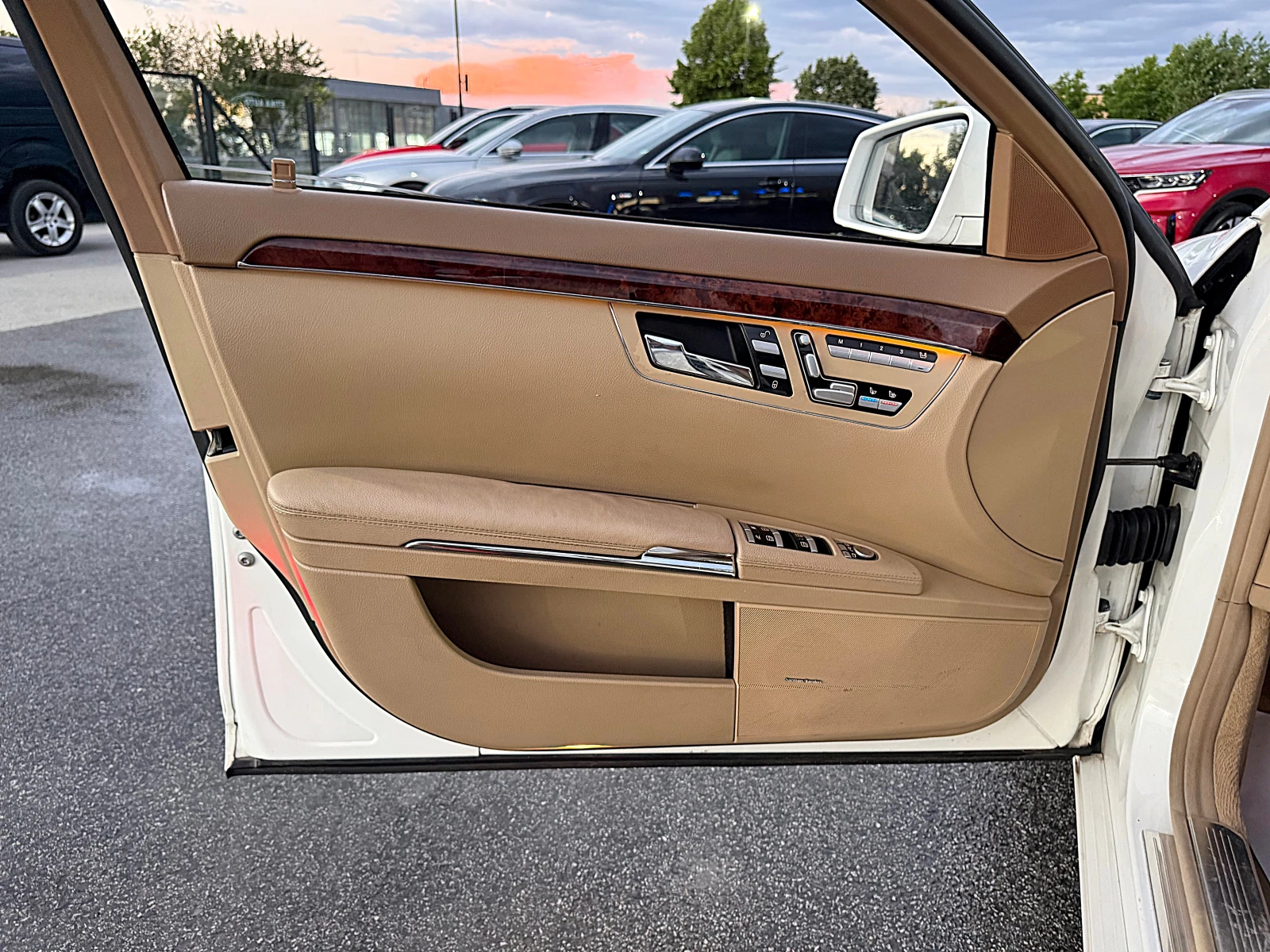 Mercedes-Benz S 500 388k.c-LED-BIXENON-KAMERA-VAKUM-ДЪЛГА БАЗА-ОБДУХВА, снимка 8 - Автомобили и джипове - 54705637