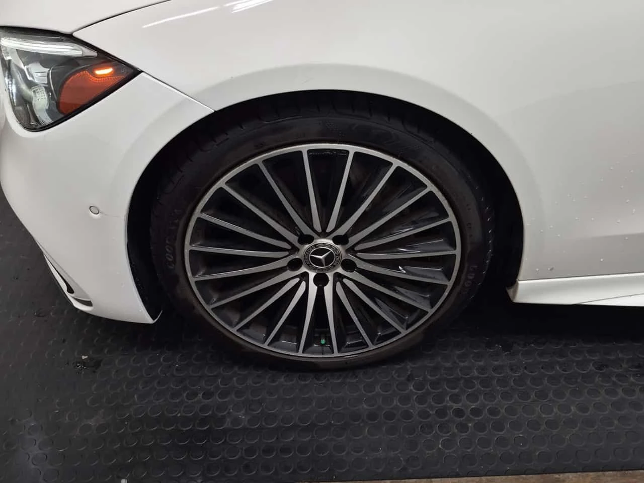 Mercedes-Benz C 300 * ГЛАВНО ПРЕДСТАВИТЕЛСТВО НА MERCEDES* , снимка 6 - Автомобили и джипове - 54763676
