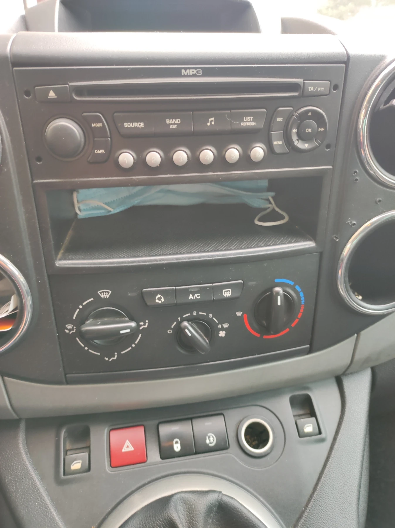 Peugeot Partner, снимка 3 - Автомобили и джипове - 55084346