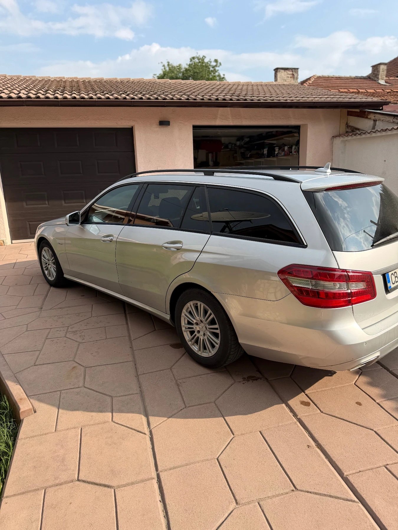 Mercedes-Benz E 300 V6, снимка 5 - Автомобили и джипове - 55183773