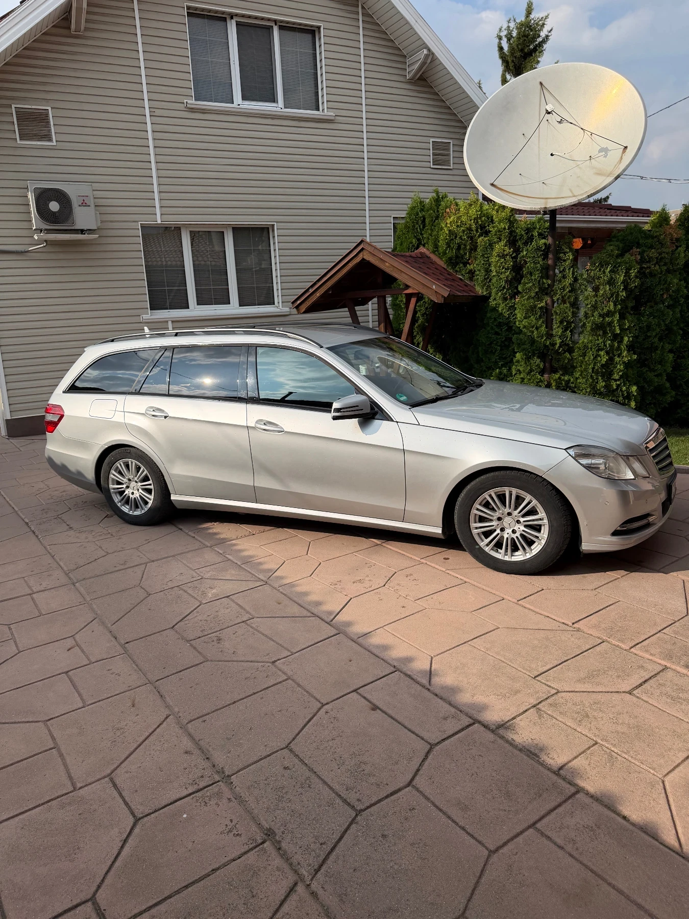 Mercedes-Benz E 300 V6, снимка 2 - Автомобили и джипове - 55183773