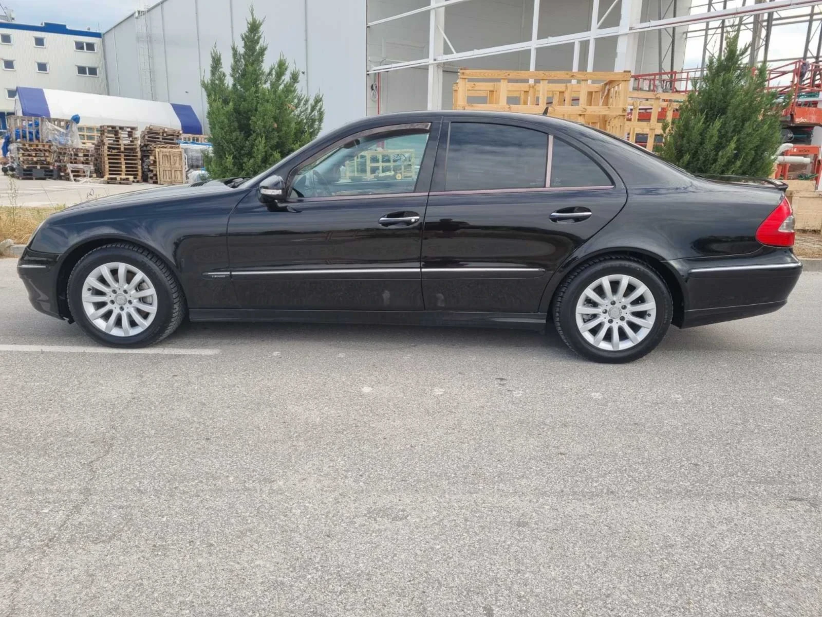 Mercedes-Benz E 320 Cdi Elegance.Facelift, снимка 6 - Автомобили и джипове - 55218879