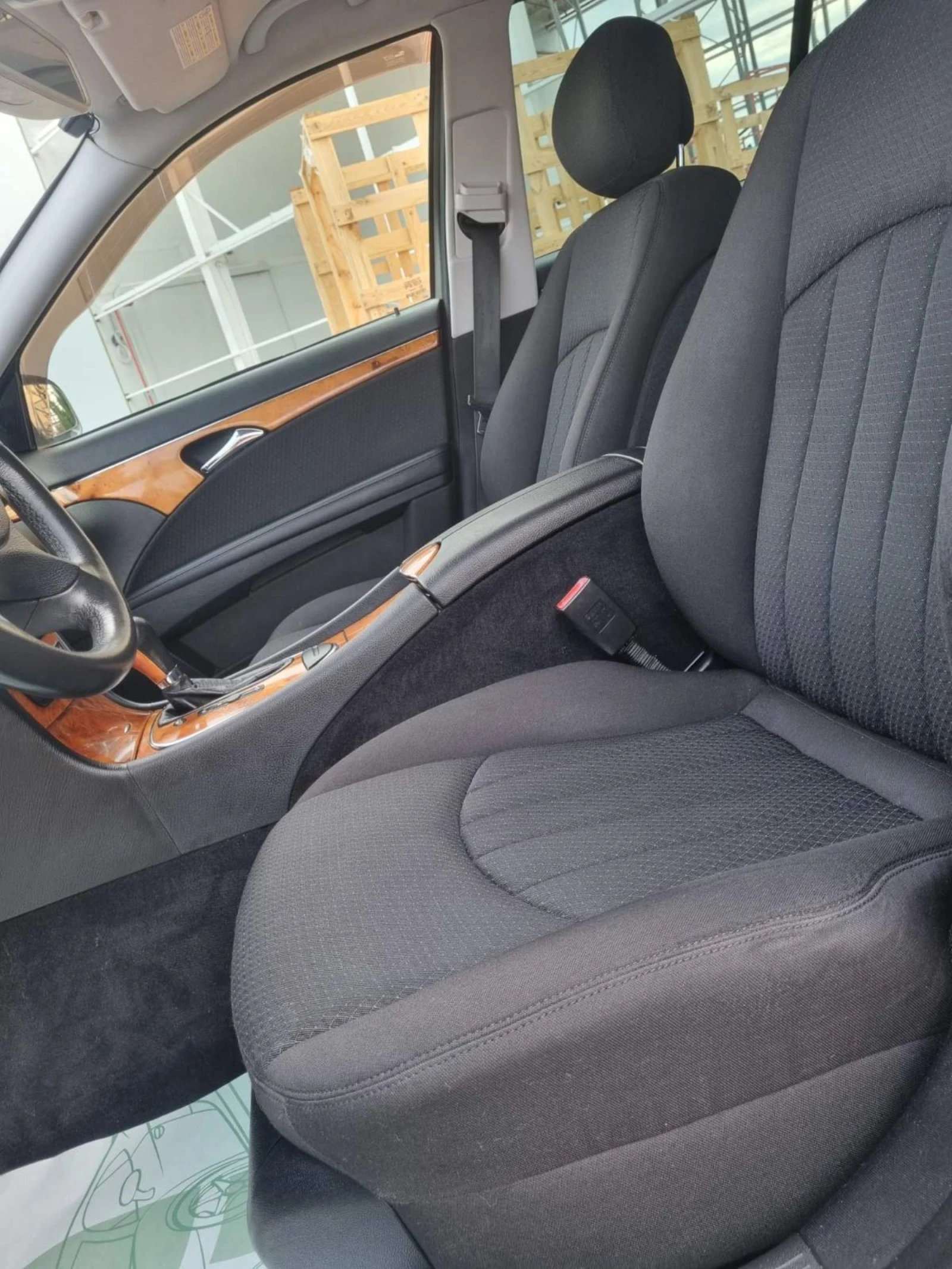 Mercedes-Benz E 320 Cdi Elegance.Facelift, снимка 12 - Автомобили и джипове - 55218879