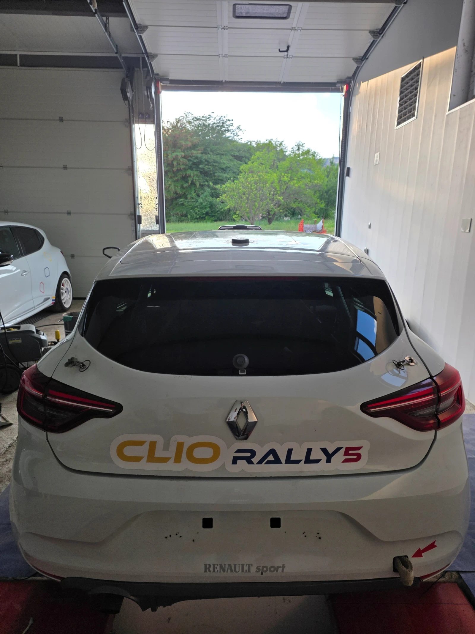 Renault Clio Rally 5, снимка 3 - Автомобили и джипове - 55249749