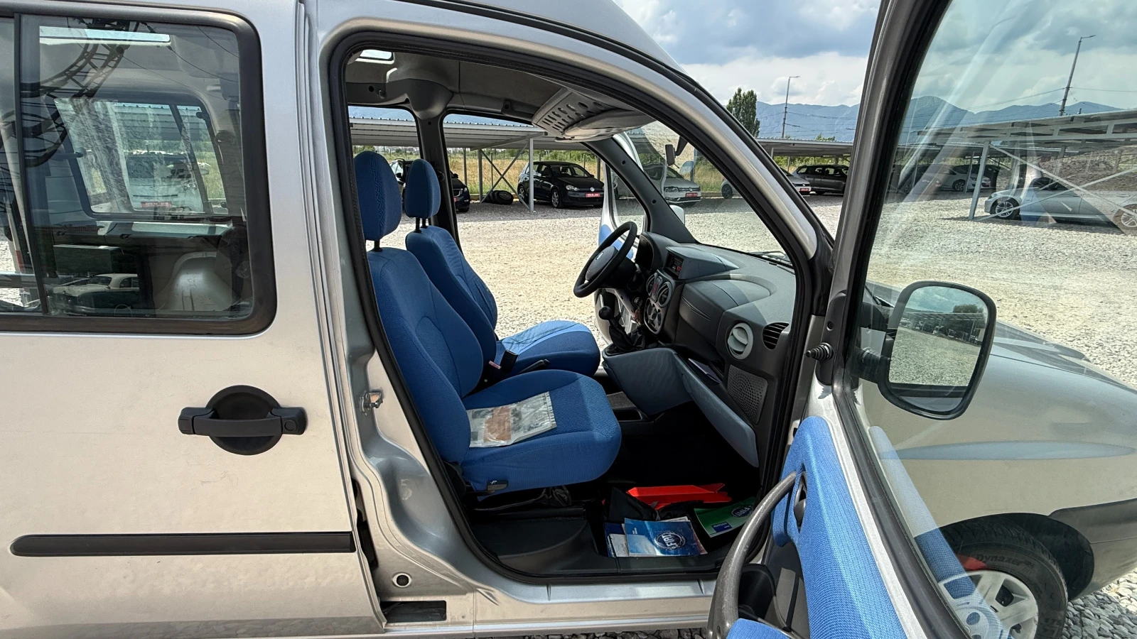 Fiat Doblo 1.9JTD-105кс/Специализиран транспорт/ВНОС ИТАЛИЯ, снимка 15 - Автомобили и джипове - 55311631