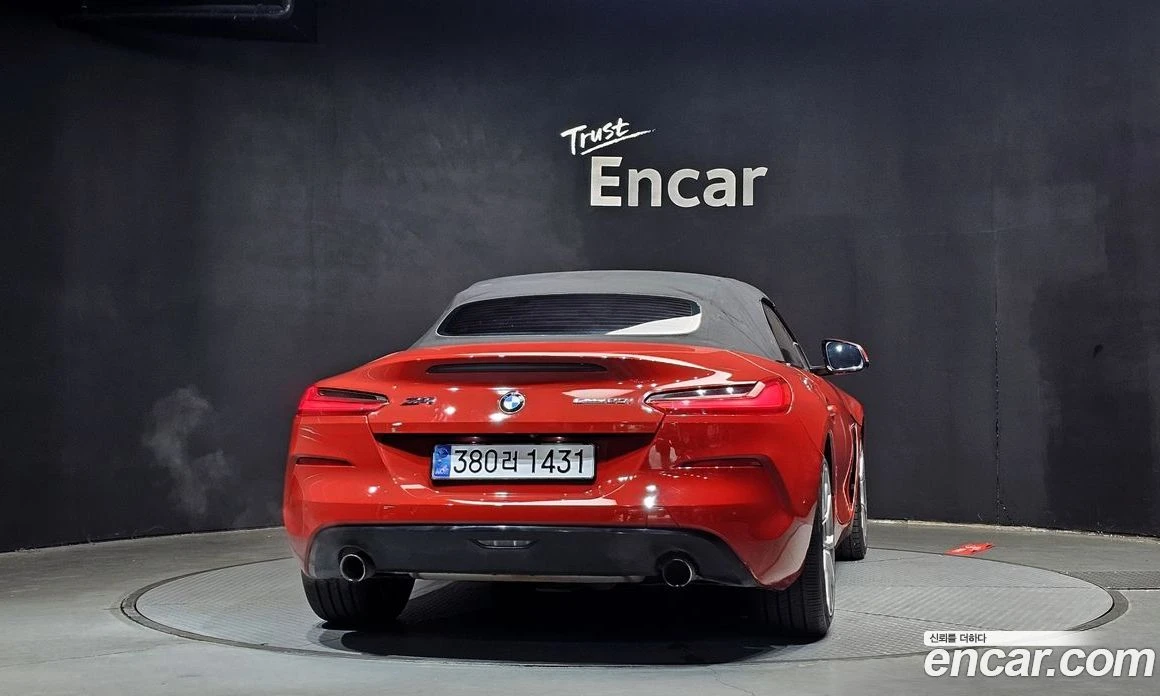 BMW Z4 sDrive20i Sport, снимка 4 - Автомобили и джипове - 55668940