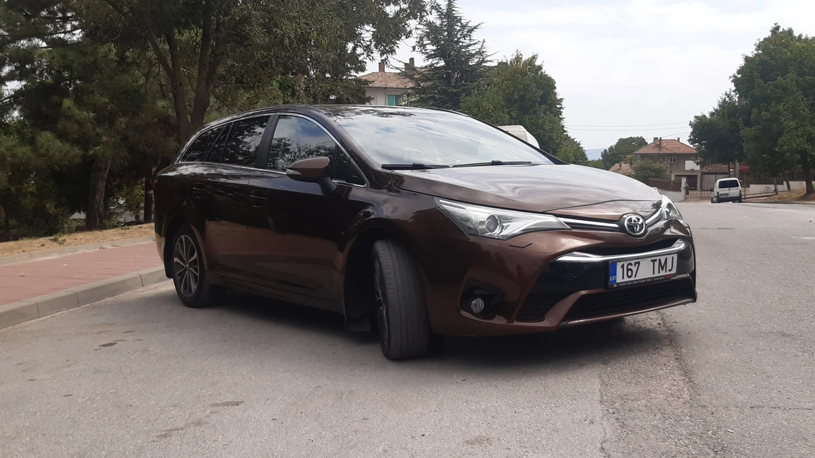 Toyota Avensis 1.8 VVTI , снимка 5 - Автомобили и джипове - 55780290
