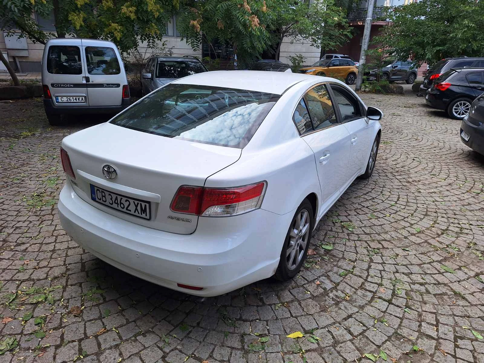 Toyota Avensis 1.8i - 147 kc, снимка 5 - Автомобили и джипове - 55810836