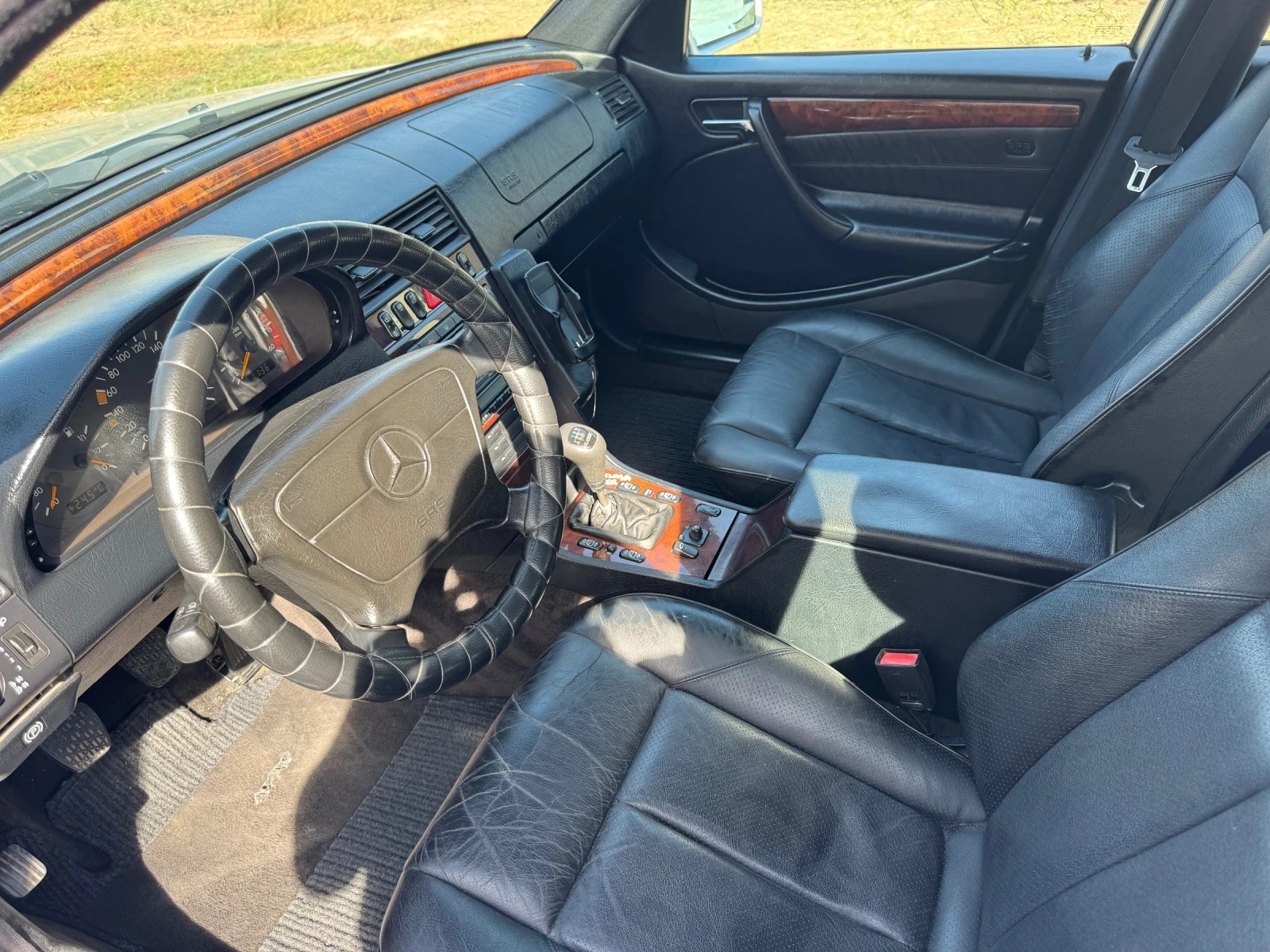 Mercedes-Benz C 220, снимка 5 - Автомобили и джипове - 56373293