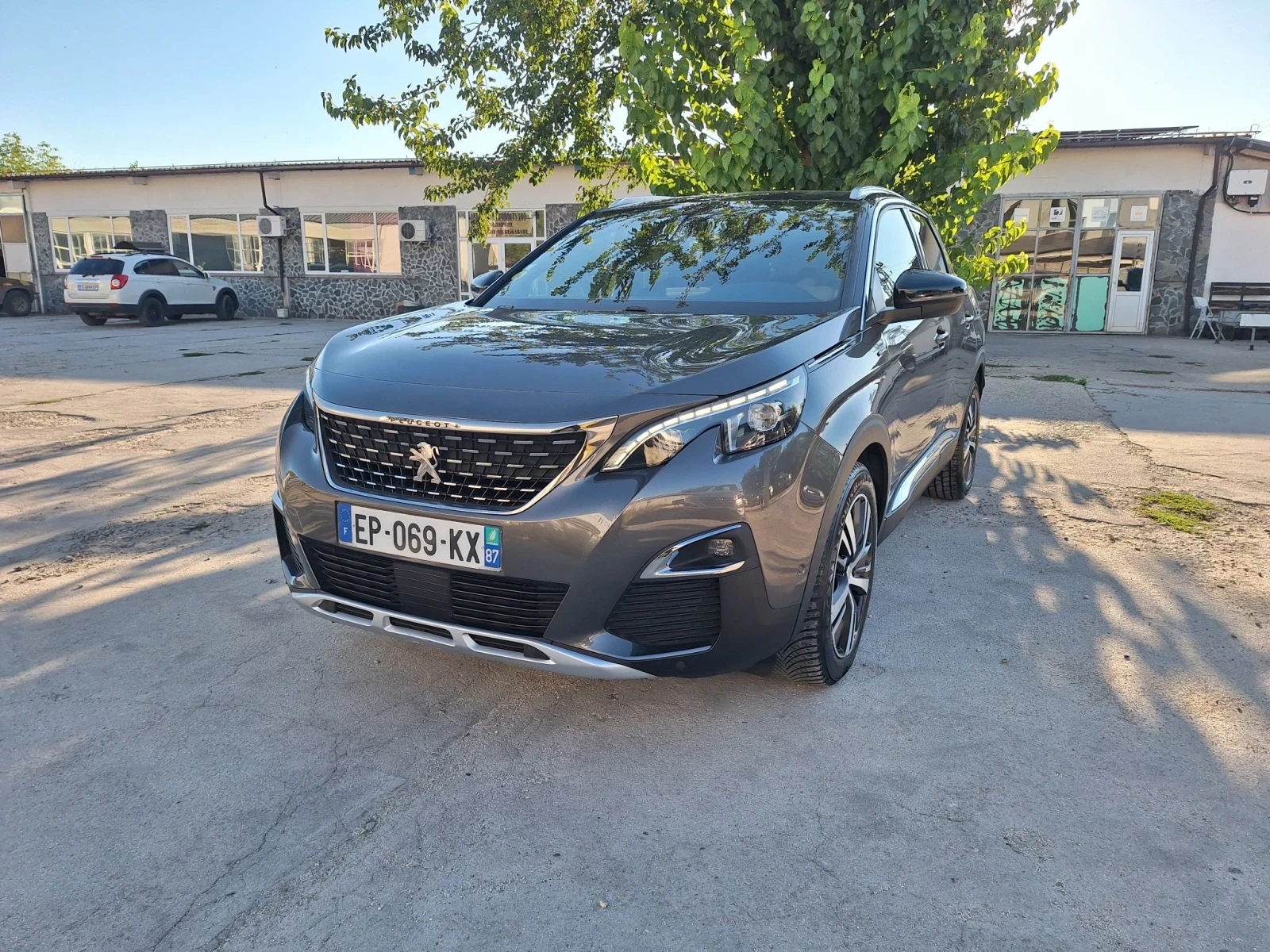 Peugeot 3008 1.6hdi* GT LINE/НАВИ/КАМЕРА/МАСАЖ/КЕЙЛЕС/120кс* 