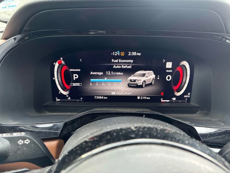 Nissan Pathfinder * Platinum * CARFAX* 360* ПОДГРЕВ* ОБДУХВАНЕ, снимка 8 - Автомобили и джипове - 53261156