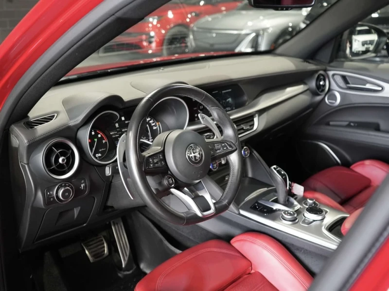 Alfa Romeo Stelvio * Ti LUSSO VELOCE ESTREMA * CARFAX * ЦЕНА ДО БГ, снимка 10 - Автомобили и джипове - 53343695