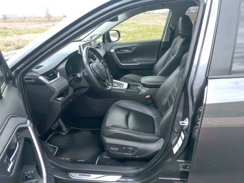 Toyota Rav4 Hybrid AWD-i, снимка 11 - Автомобили и джипове - 53584938