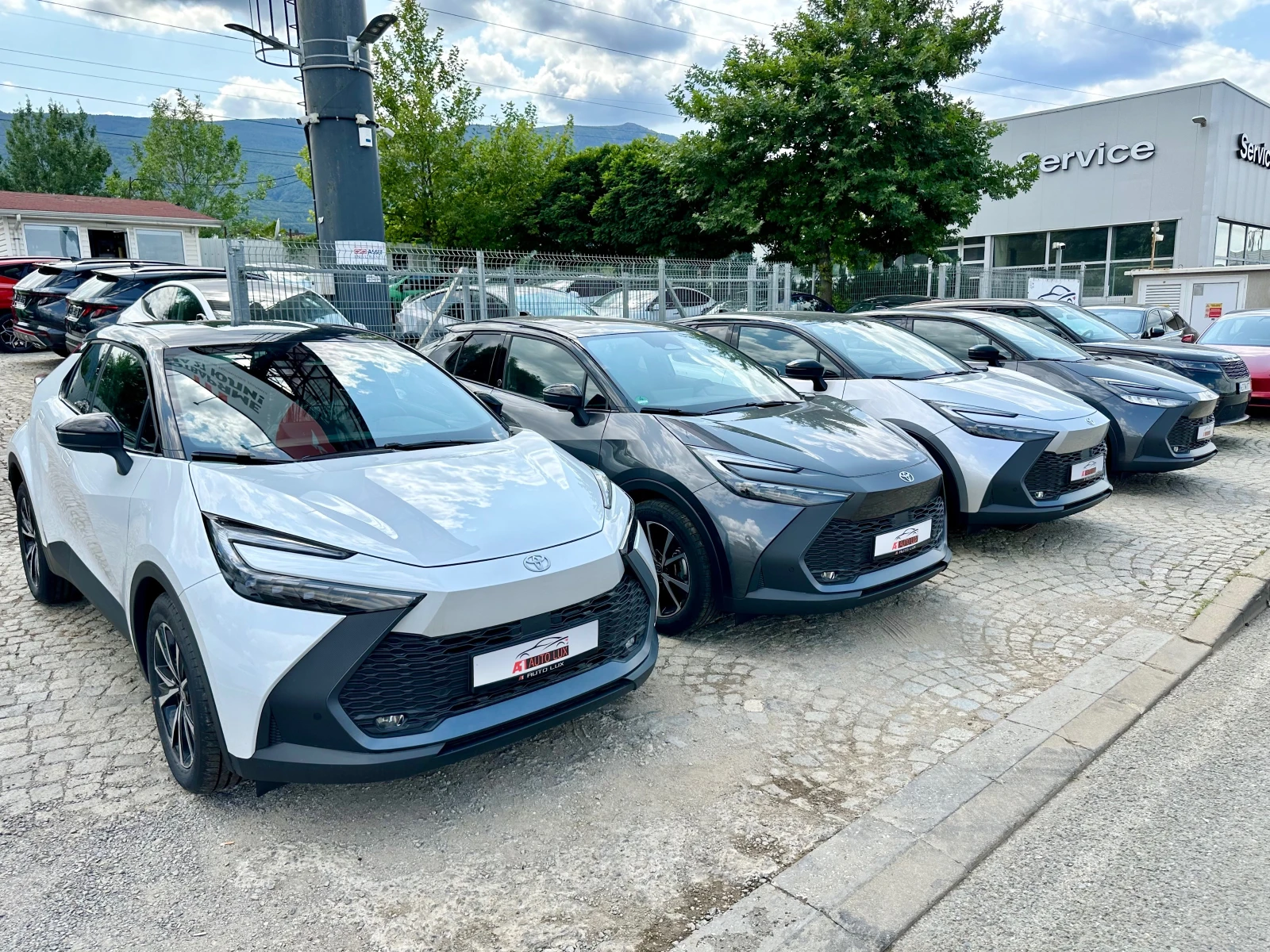 Toyota C-HR 1.8/Hibrid/140.ps | Mobile.bg   11