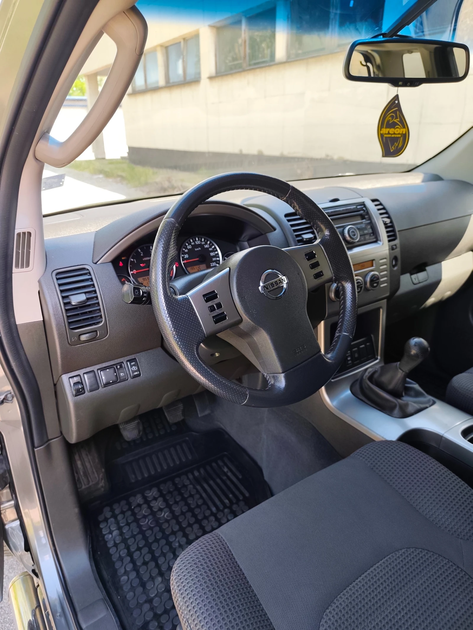 Nissan Pathfinder  - изображение 5
