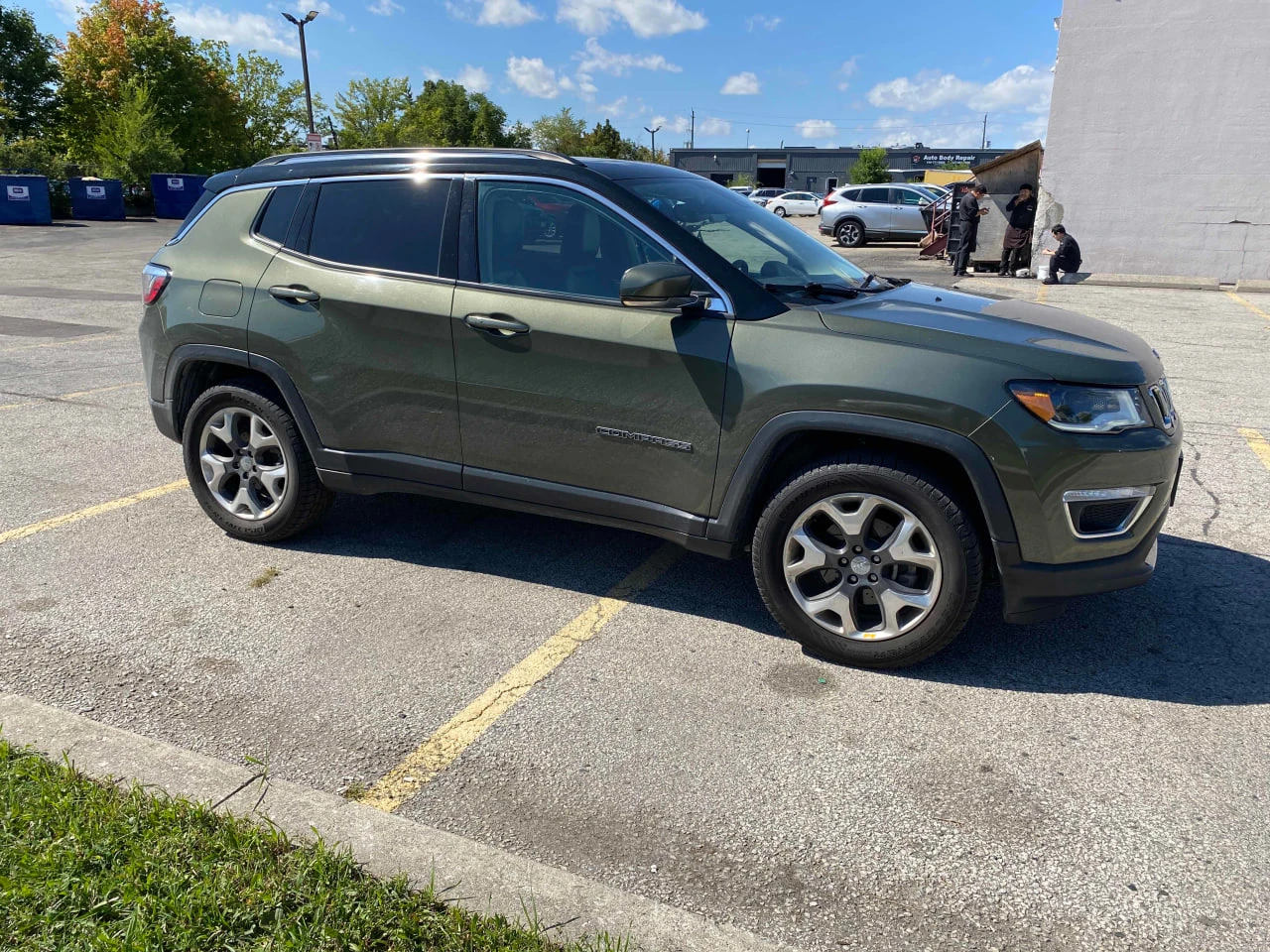 Jeep Compass * АВТО КРЕДИТ* ЦЕНА ДО БГ * СЕРВИЗНА ИСТОРИЯ *  - изображение 4