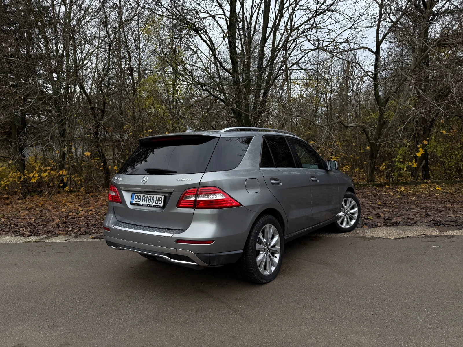 Mercedes-Benz ML 350 Bluetec 4Matic* ALCANTARA* KAMERA* LED*  - изображение 6