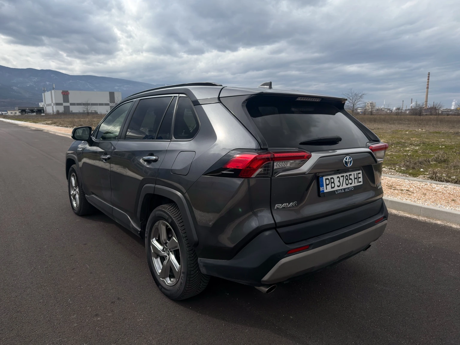 Toyota Rav4 Hybrid AWD-i - изображение 6