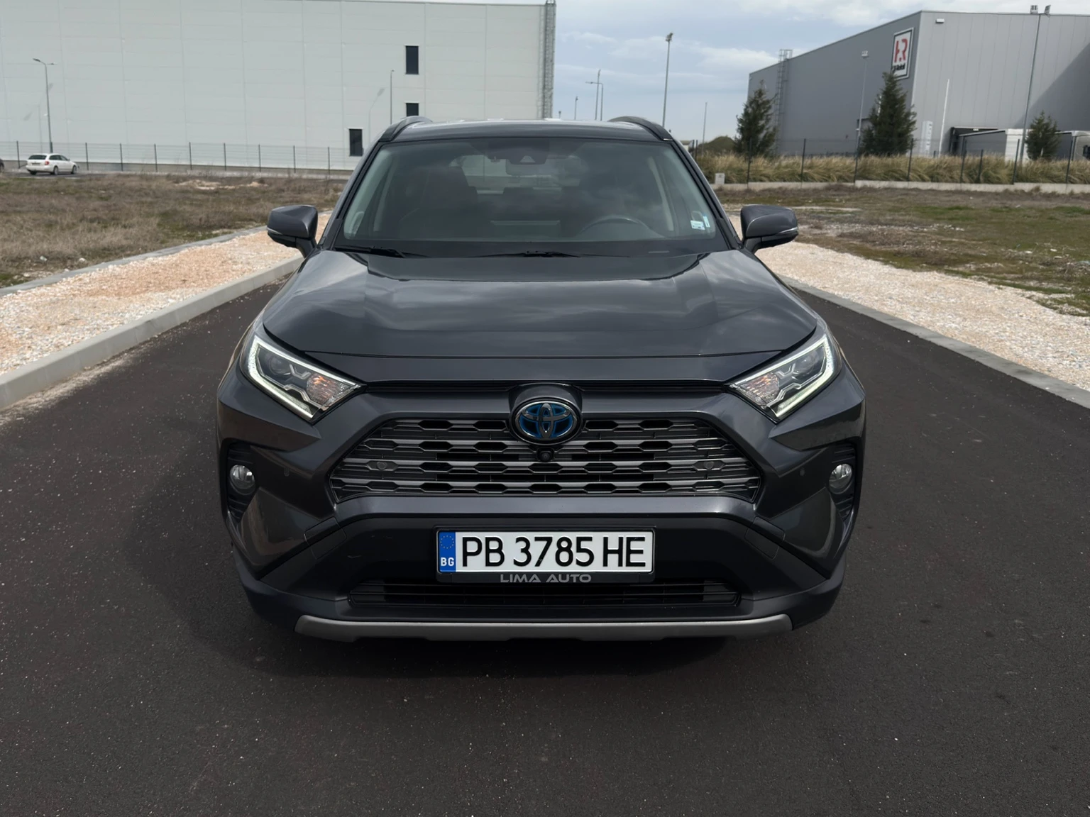 Toyota Rav4 Hybrid AWD-i - изображение 3