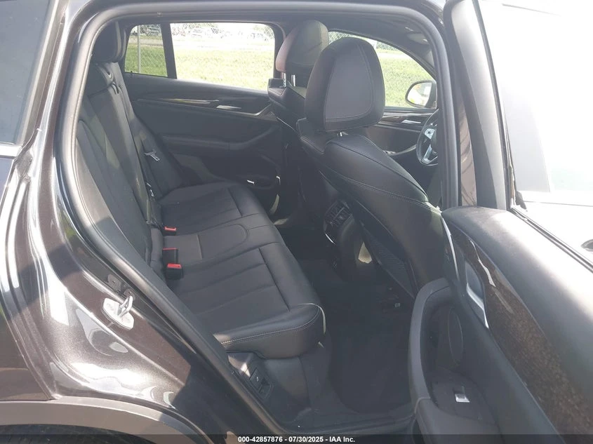 BMW X4 2l xDrive30I - изображение 8