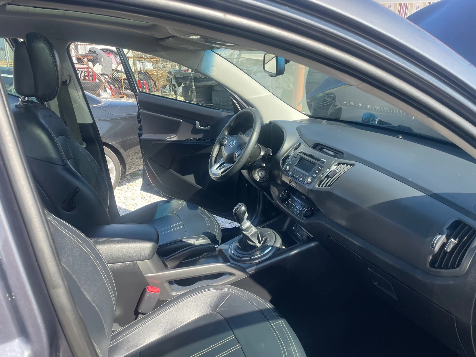 Kia Sportage, снимка 14 - Автомобили и джипове - 53782071