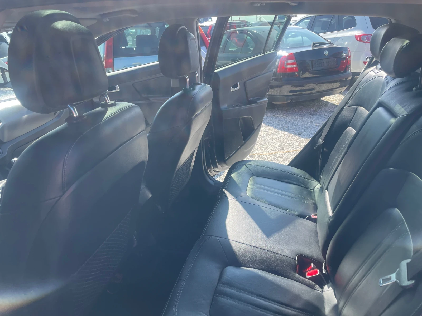 Kia Sportage, снимка 11 - Автомобили и джипове - 53782071