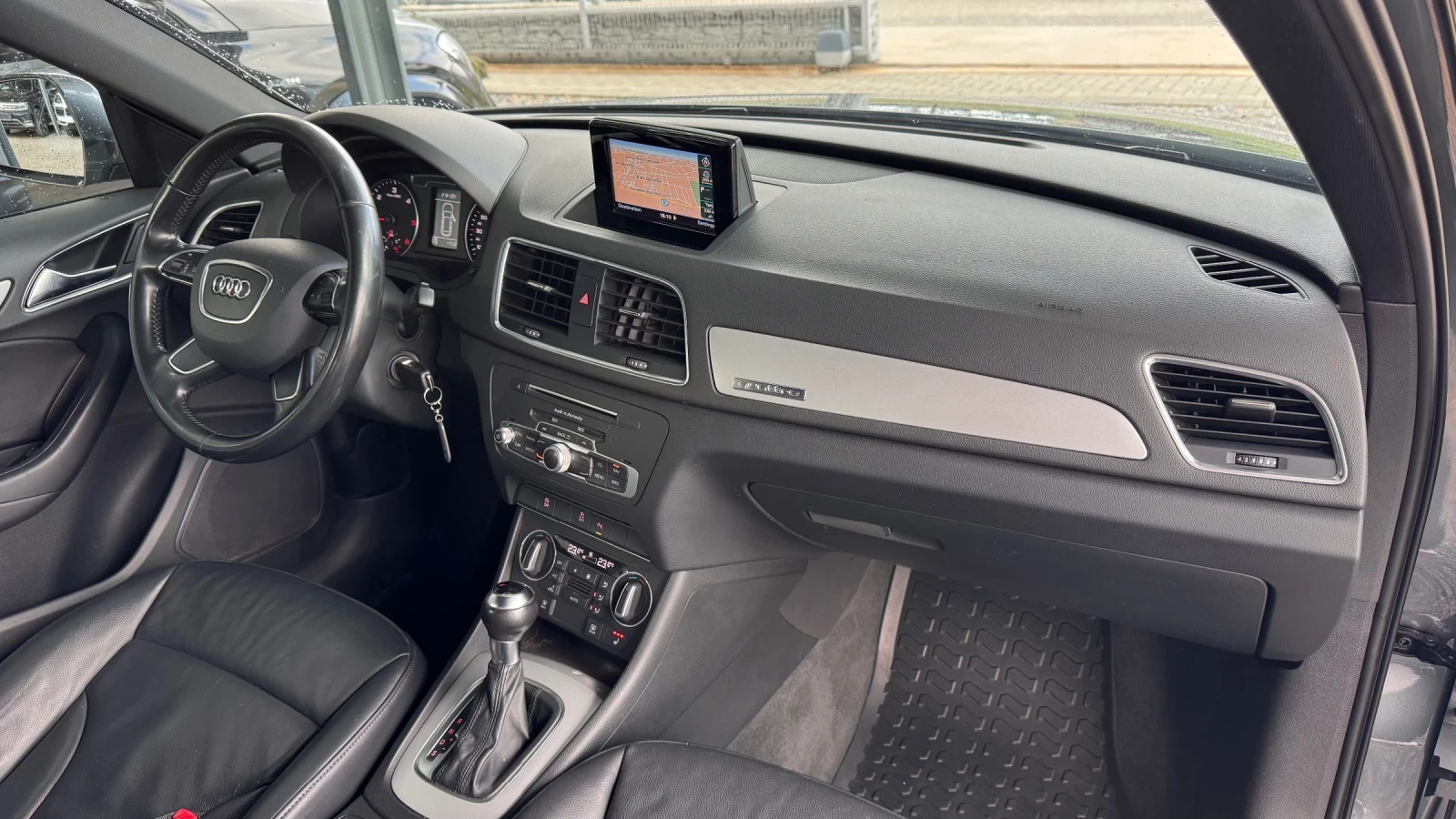 Audi Q3 2.0TDI quattro S-Tronic* Sport* ���������*  | Mobile.bg � ����������� 10