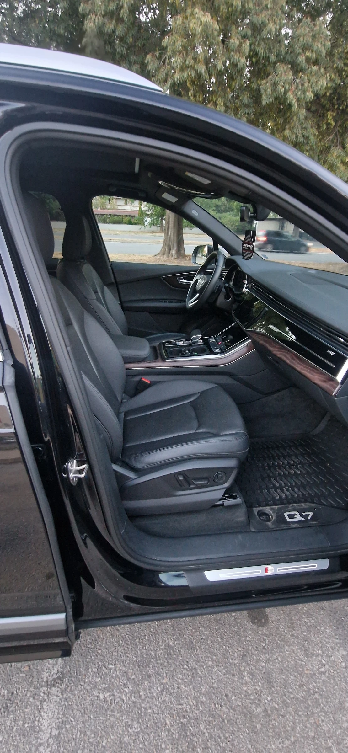 Audi Q7 55 TFSI PROGRESSIV, снимка 7 - Автомобили и джипове - 55795033