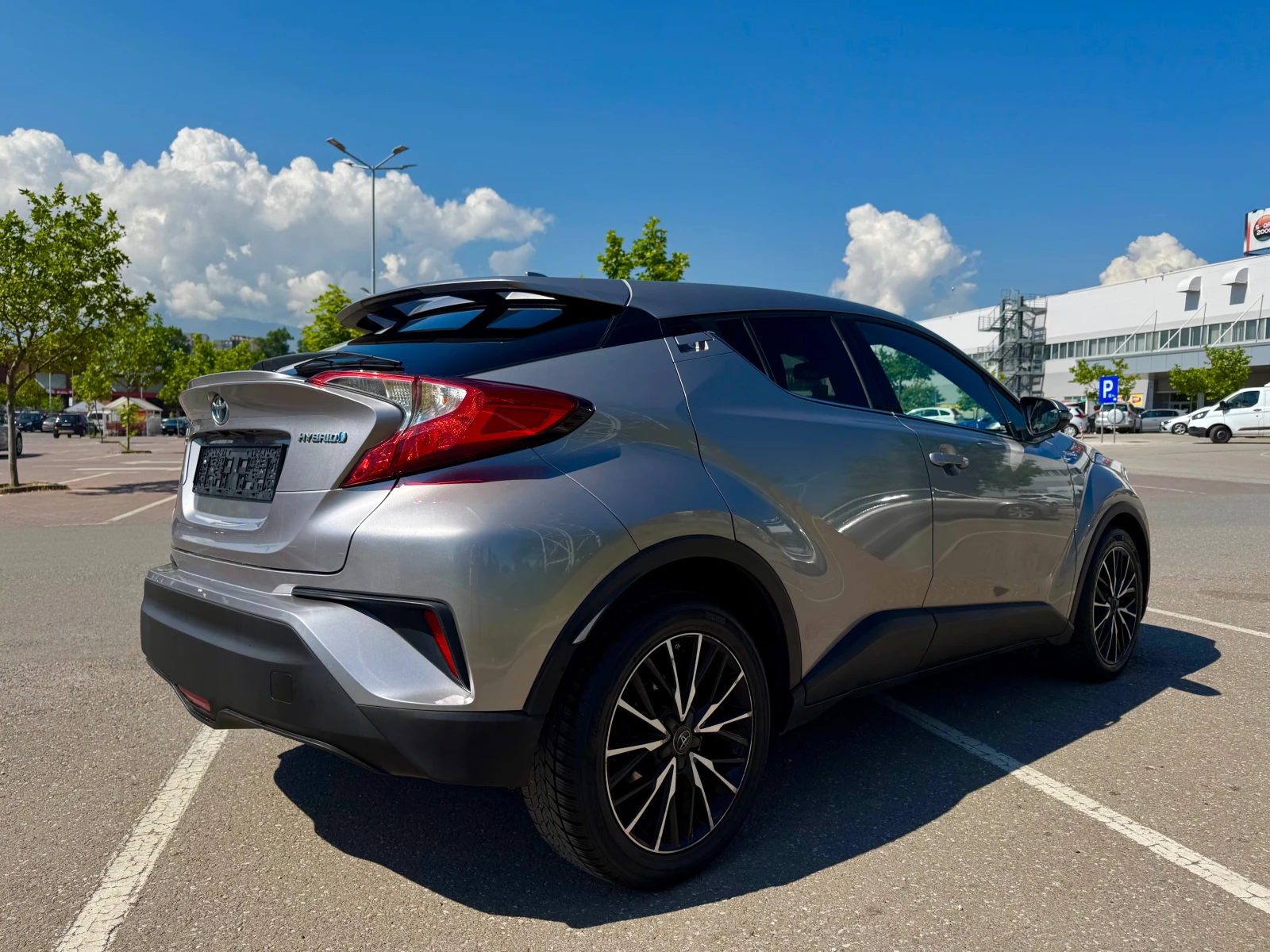Toyota C-HR Hybrid ГАРАНЦИЯ 6 МЕСЕЦА ИЛИ 5000КМ, снимка 4 - Автомобили и джипове - 54875173
