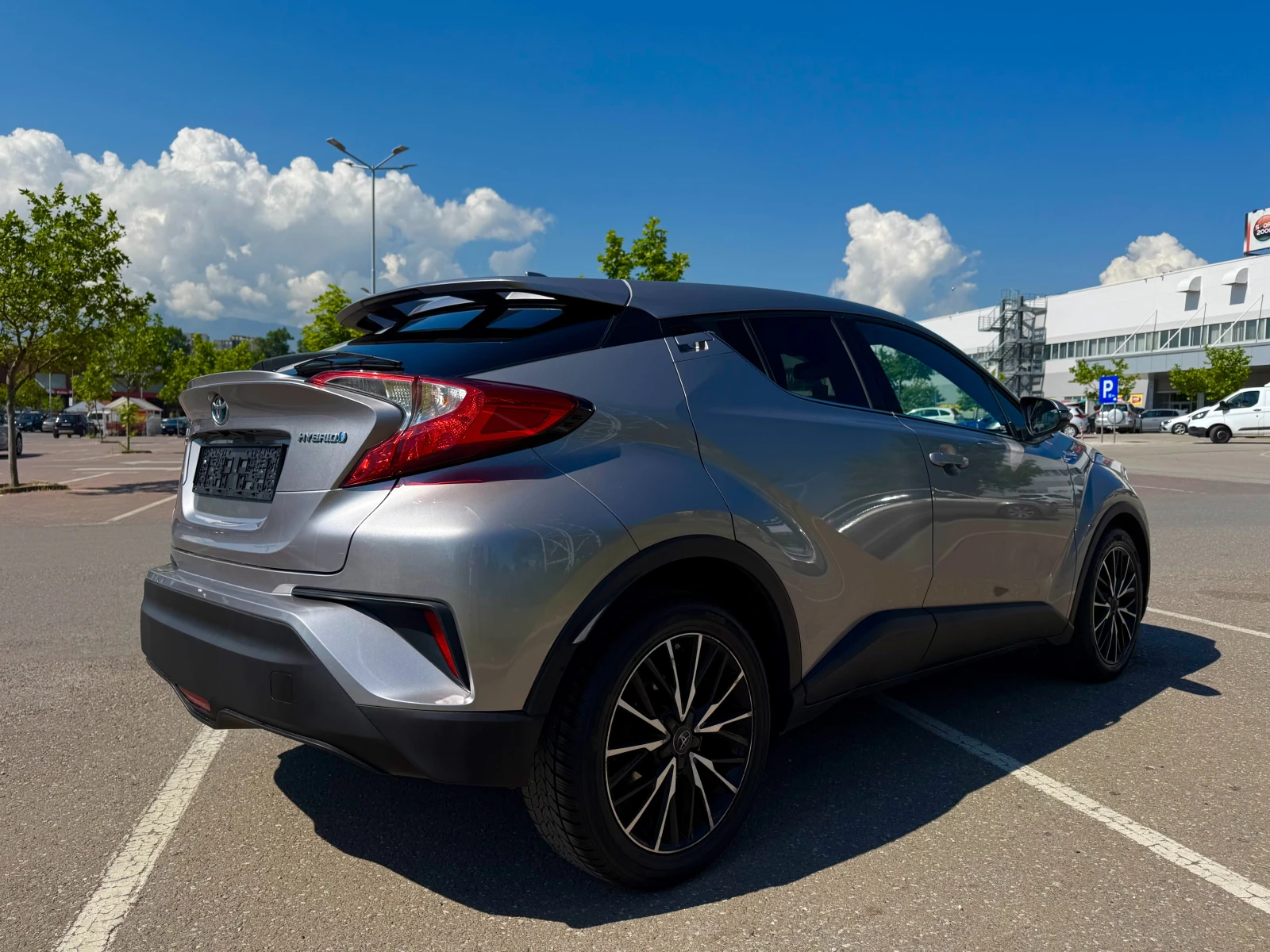 Toyota C-HR Hybrid ГАРАНЦИЯ 6 МЕСЕЦА ИЛИ 5000КМ, снимка 4 - Автомобили и джипове - 54875173