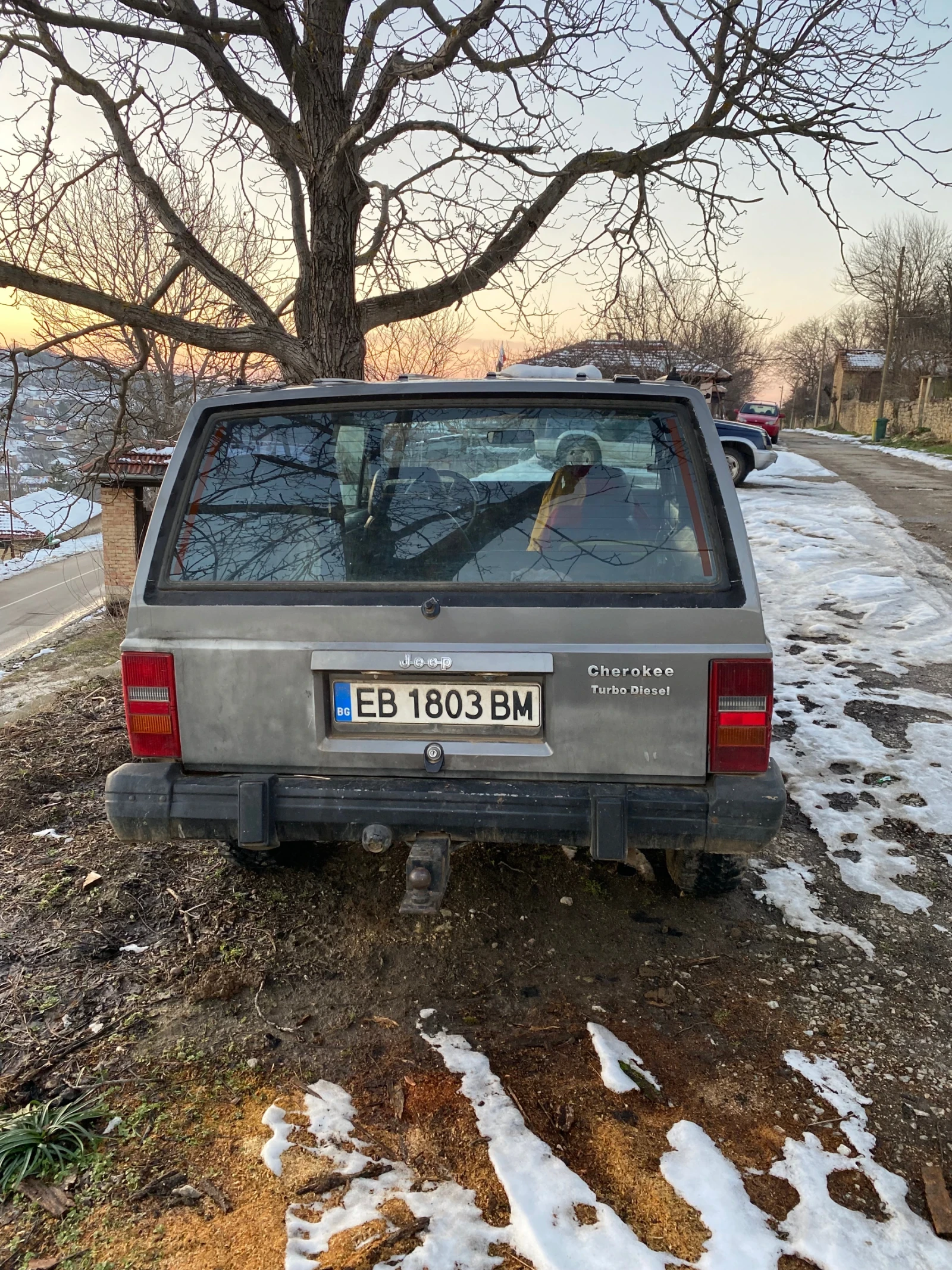 Jeep Cherokee, снимка 6 - Автомобили и джипове - 54971957