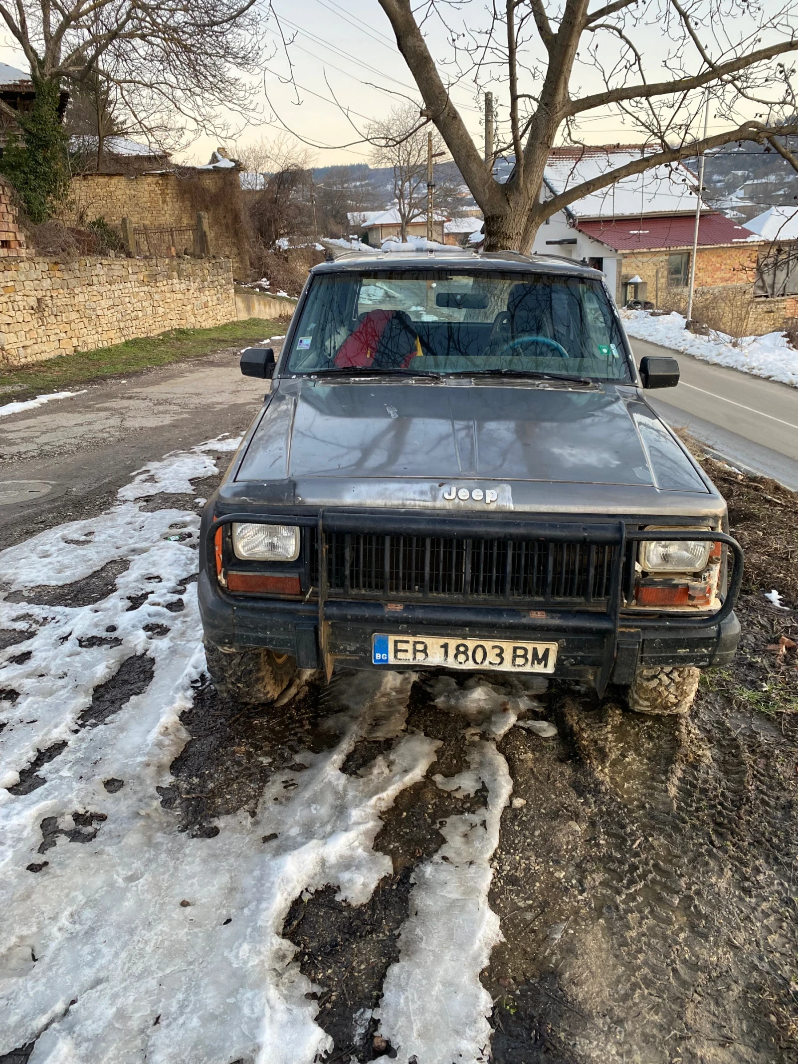 Jeep Cherokee, снимка 4 - Автомобили и джипове - 54971957