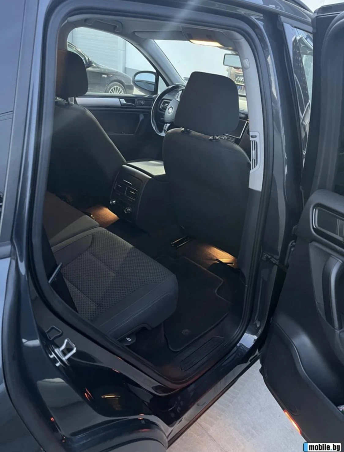 VW Touareg, снимка 10 - Автомобили и джипове - 55407256