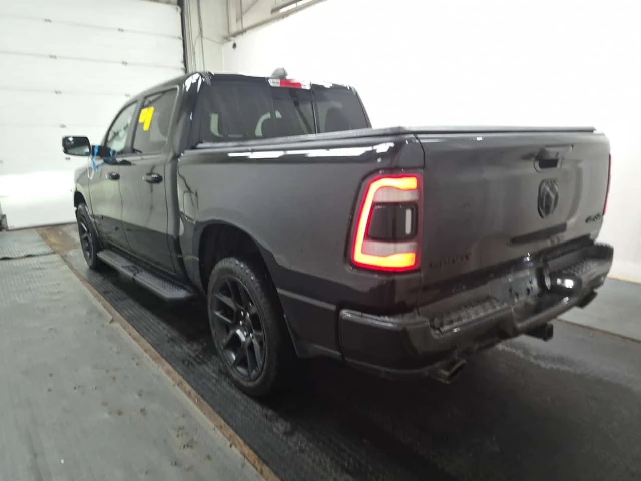 Dodge RAM 1500  Sport / 360 / ГОЛЯМА НАВИГАЦИЯ / CARFAX , снимка 2 - Автомобили и джипове - 55601776