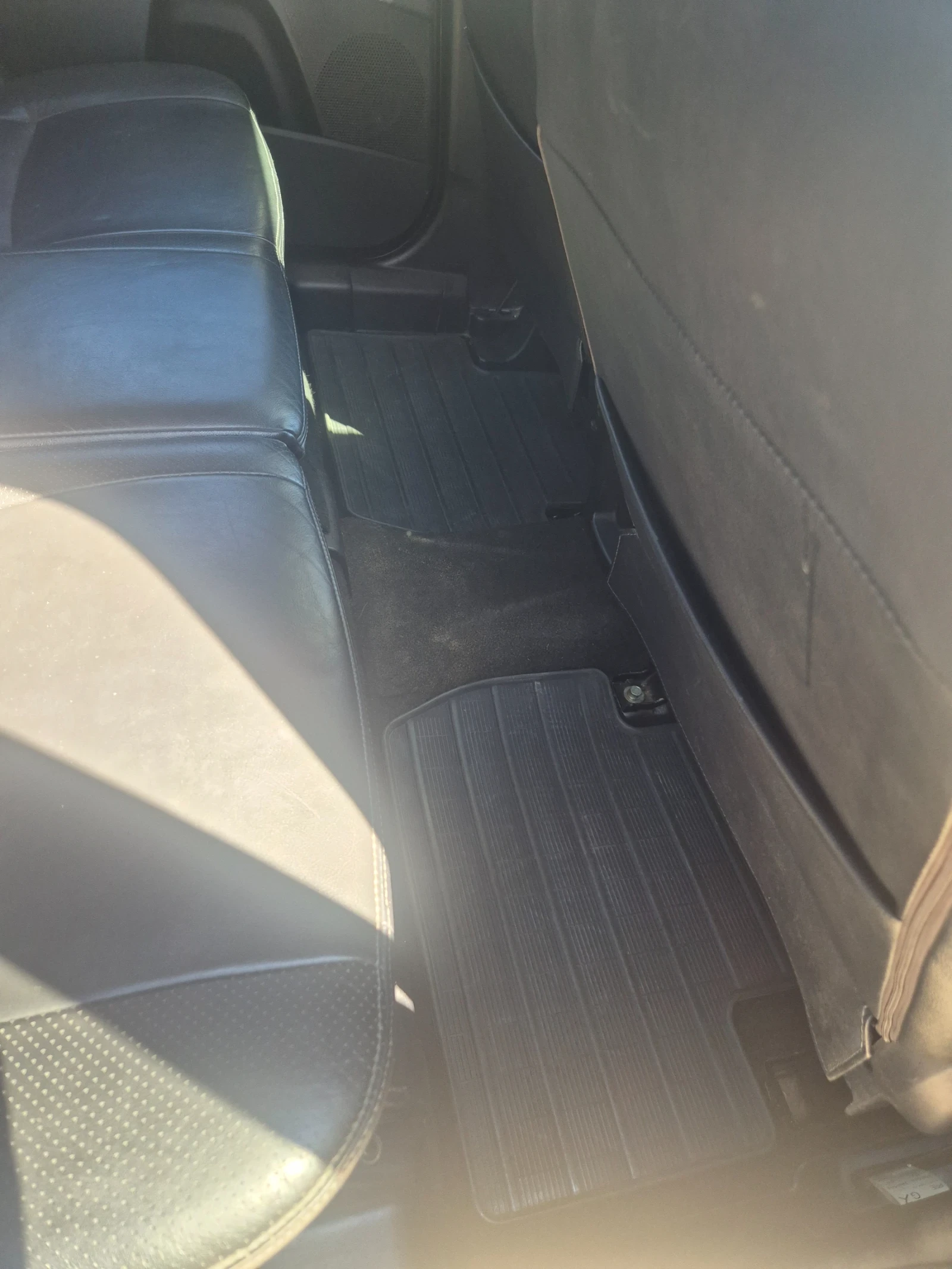 Mitsubishi Outlander, снимка 6 - Автомобили и джипове - 56068932