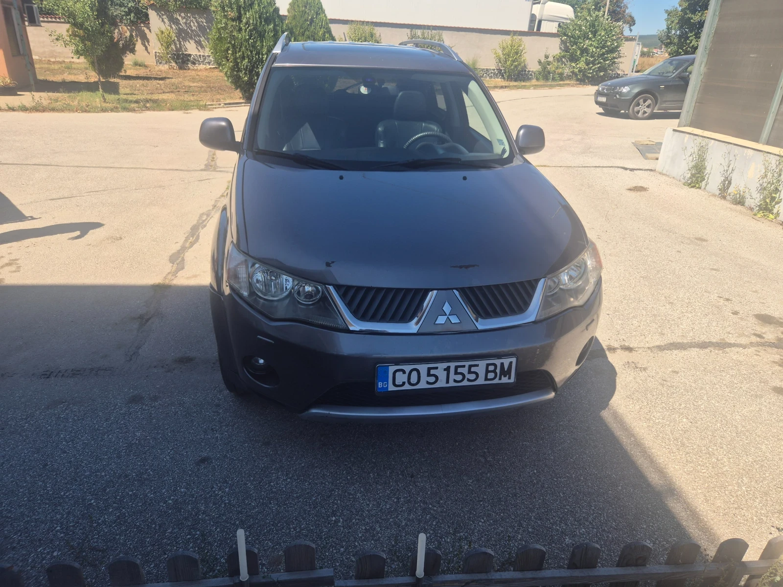 Mitsubishi Outlander, снимка 3 - Автомобили и джипове - 56068932