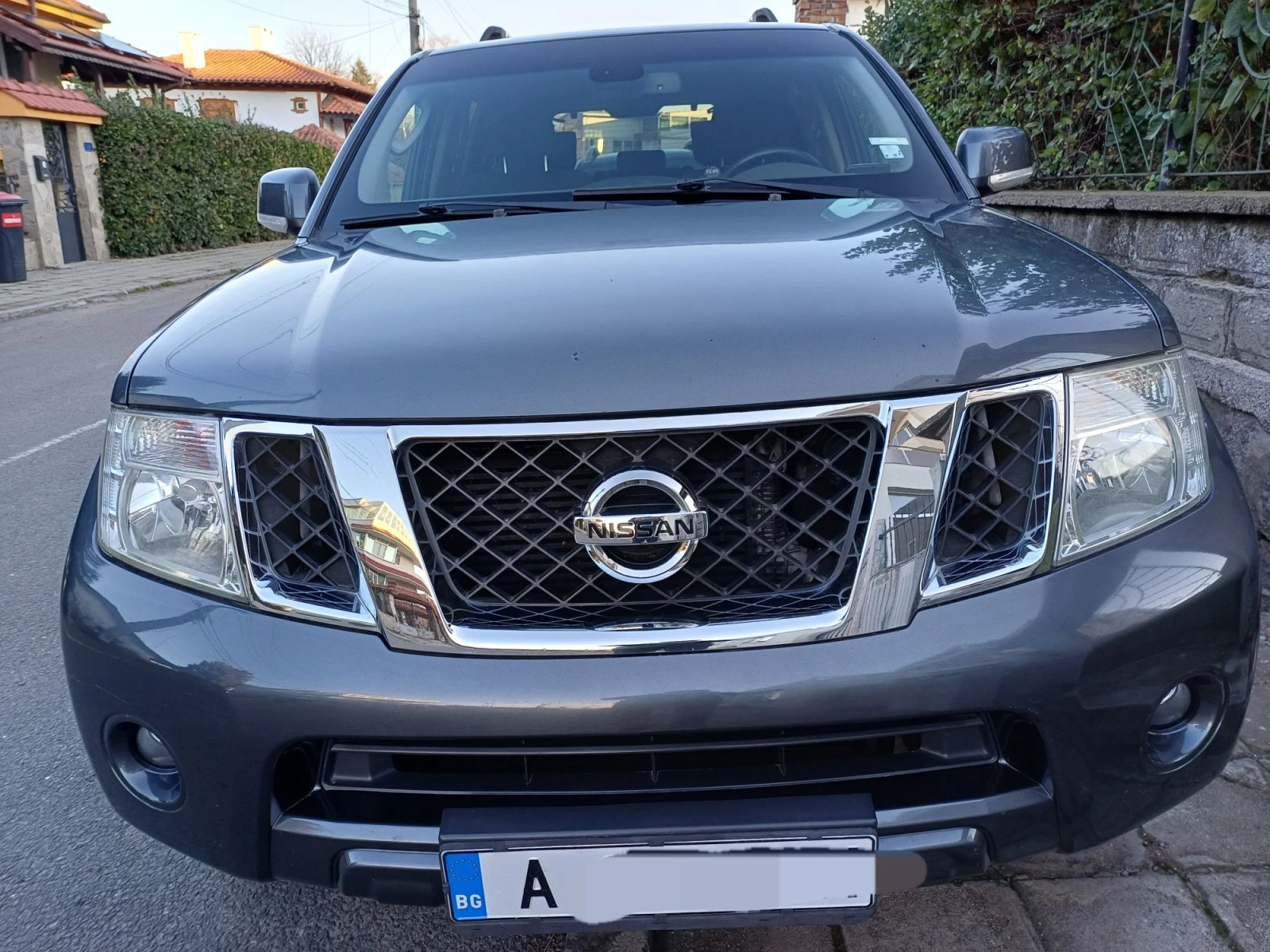 Nissan Pathfinder, снимка 2 - Автомобили и джипове - 56408266