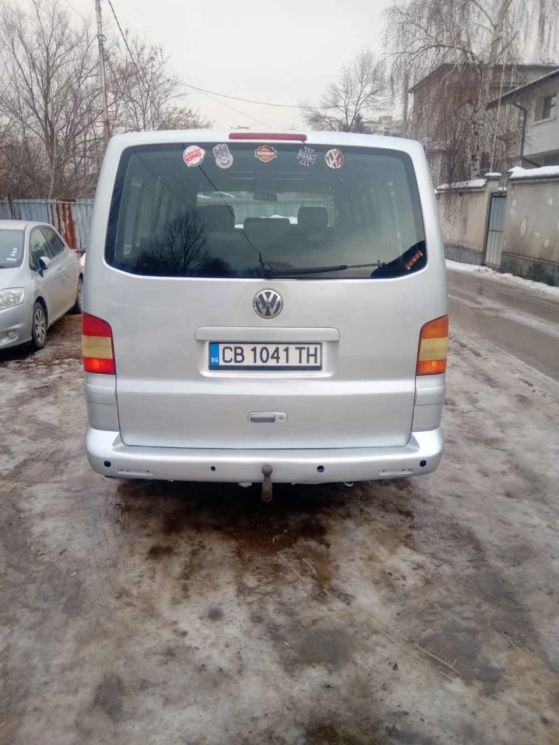 VW Multivan 2.5 TDI, снимка 4 - Бусове и автобуси - 48791570