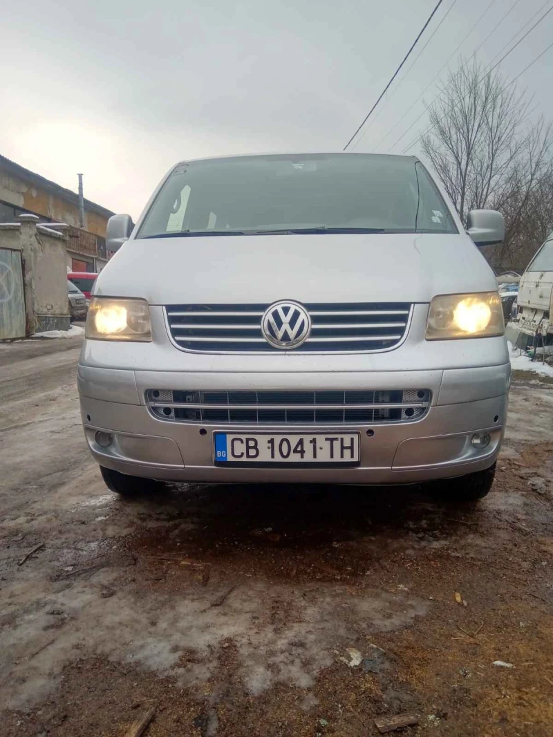 VW Multivan 2.5 TDI, снимка 1 - Бусове и автобуси - 48791570