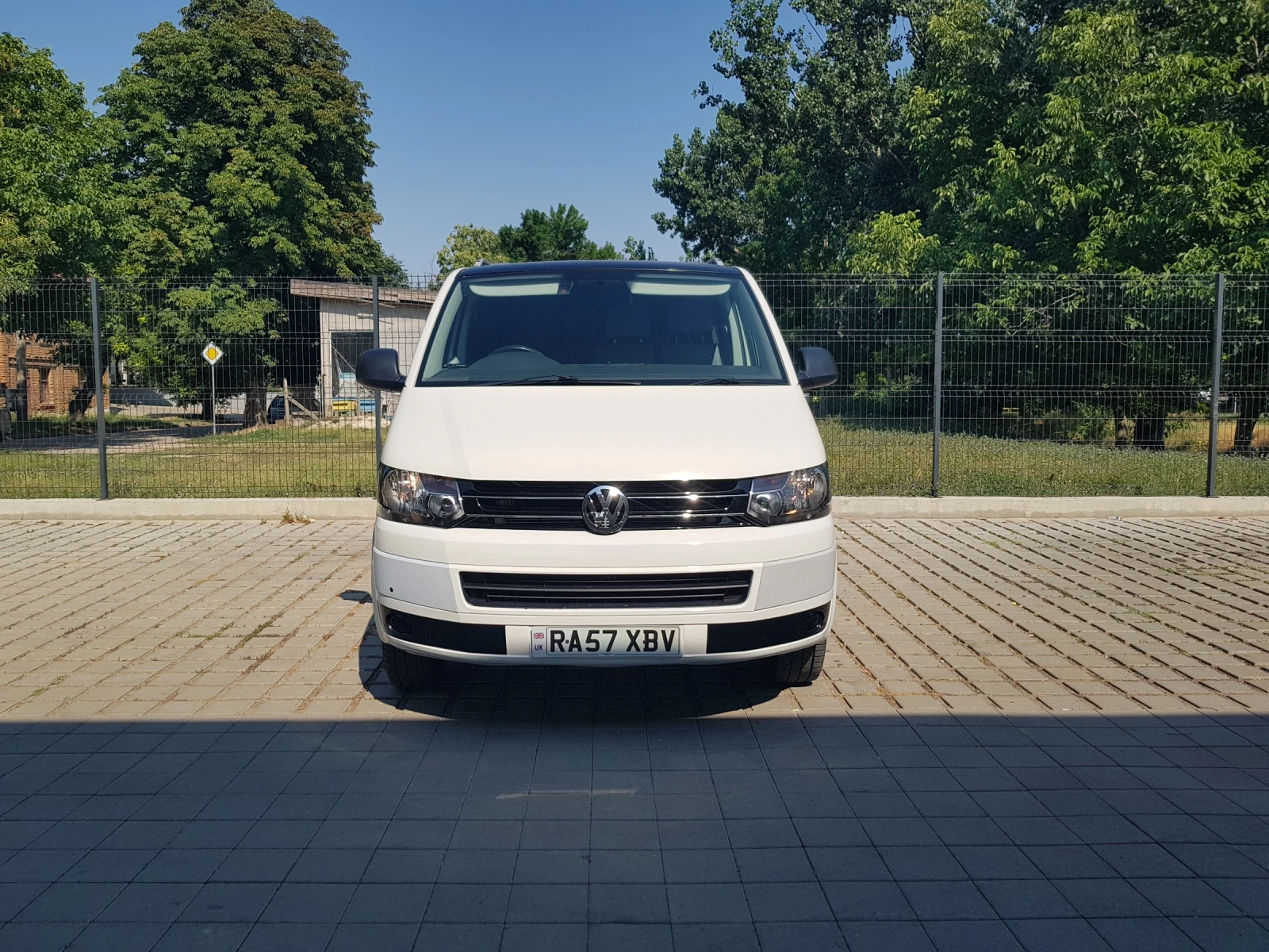 VW Transporter Т5 Face 1.9 TDI - изображение 2