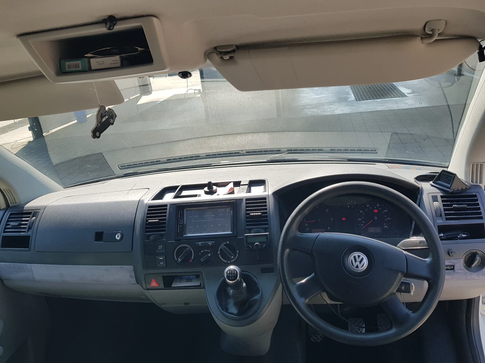 VW Transporter Т5 Face 1.9 TDI - изображение 9