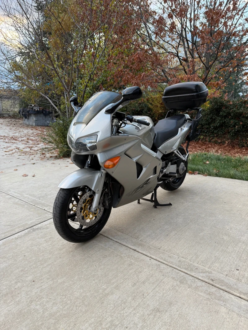Honda Vfr, снимка 4 - Мотоциклети и мототехника - 52335731
